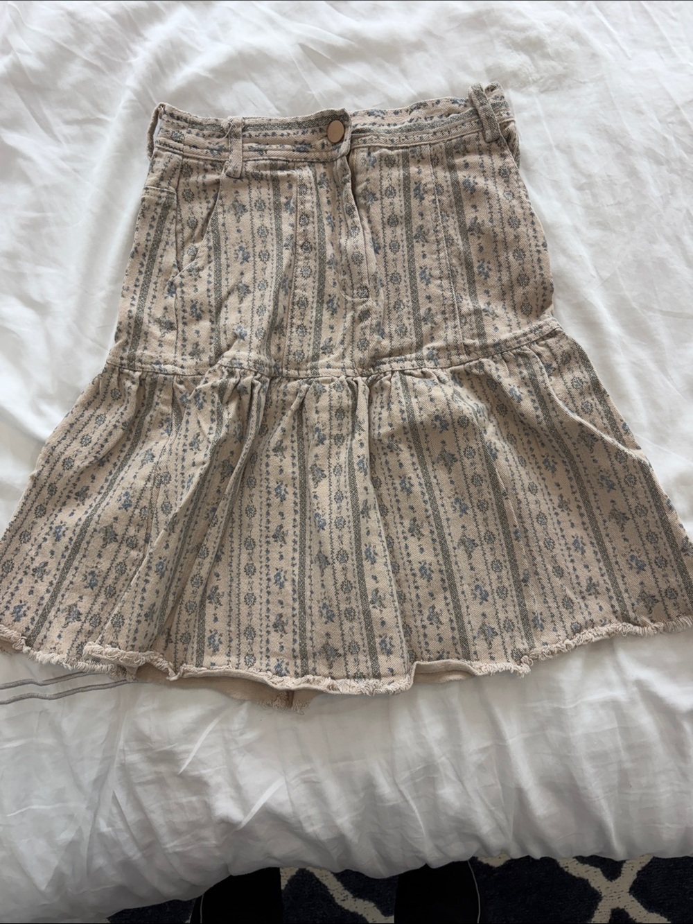 Women's Beige Floral-Striped Tiered A-Line Skirt